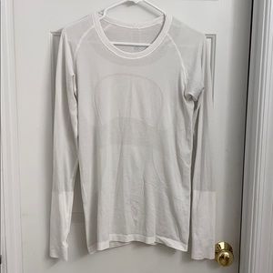 Lululemon Swiftly Tech Long Sleeve